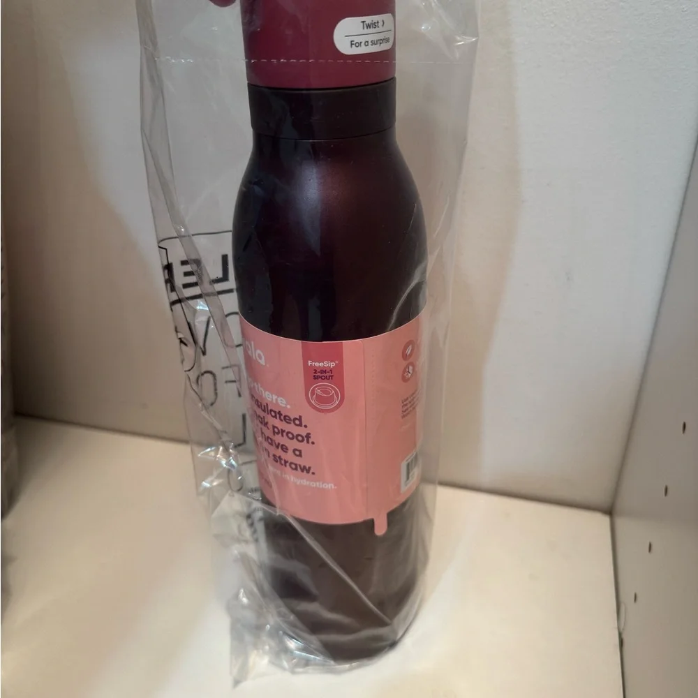 Owala 24 oz. FreeSip Stainless Steel Bottle with Twist Lid - Picture 2 of 4